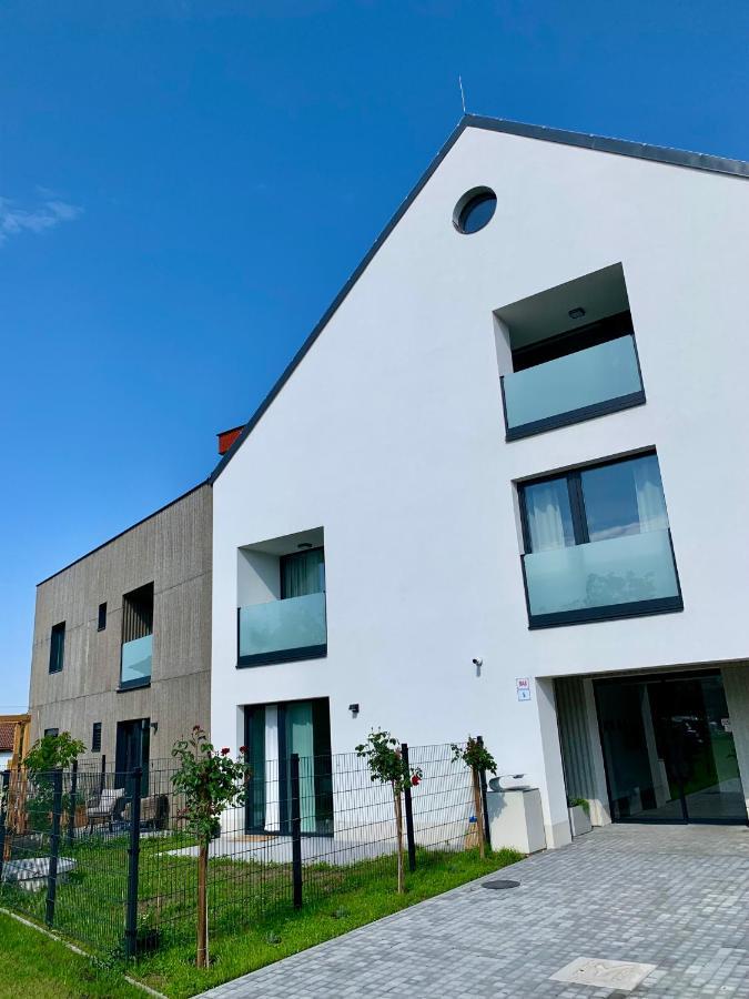 Ap-Art-Man 08 Appartement Mikulov Buitenkant foto